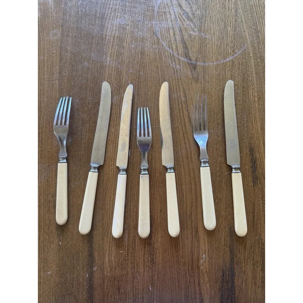 Vintage Universal Resystain Cutlery Set Landers Frary Clark Faux Bone Handle 7pc